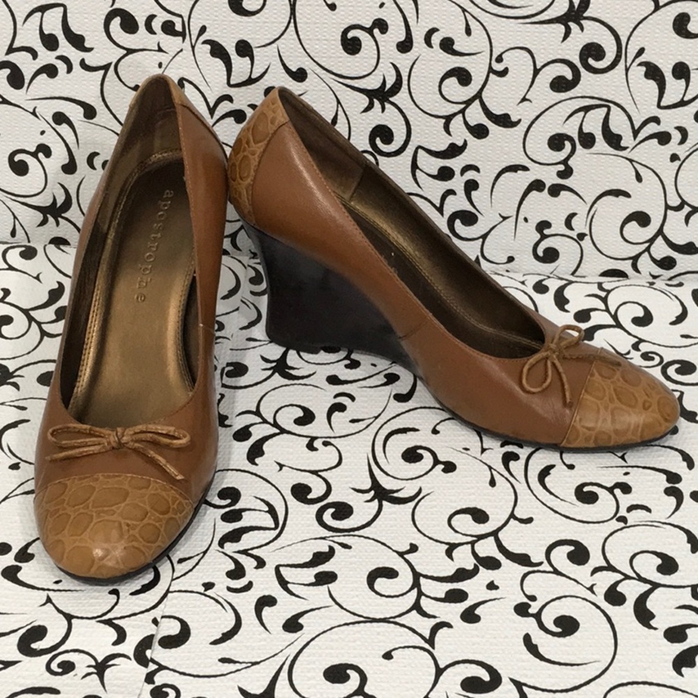 Apostrophe “Karine” brown wedge Shoes